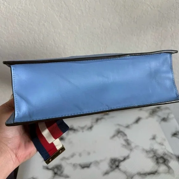 Gucci Sylvie Light Blue Crossbody Bag with Red and Gold Details - Picture 5 of 16